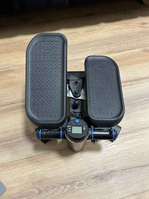 Stepper mini Gymtek z licznikiem LCD – jak nowy, użyty 2 razy