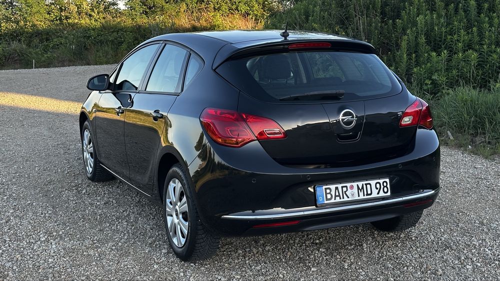 Opel Astra 1.4 Benzyna | 2013 r. | Po serwisie |