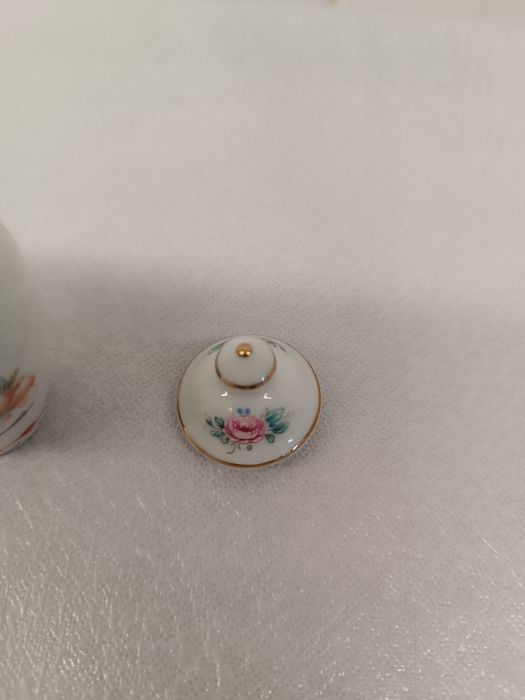 Pote Miniatura 7 cm. Porcelanas Forart. Novo