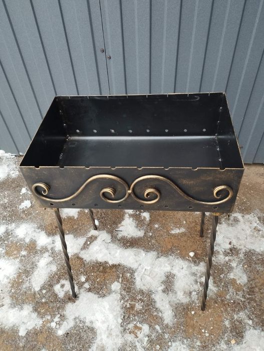 Мангал 2 мм кований