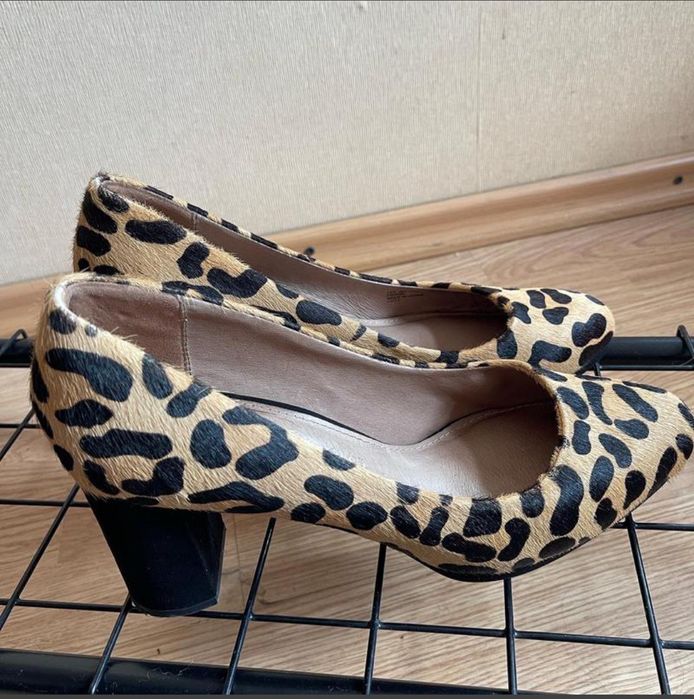 туфлі 41р. лопардові