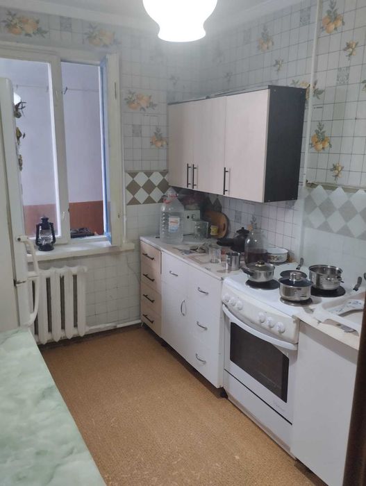 Продаж 3-кімн. квартири, 1-й мікрорайон