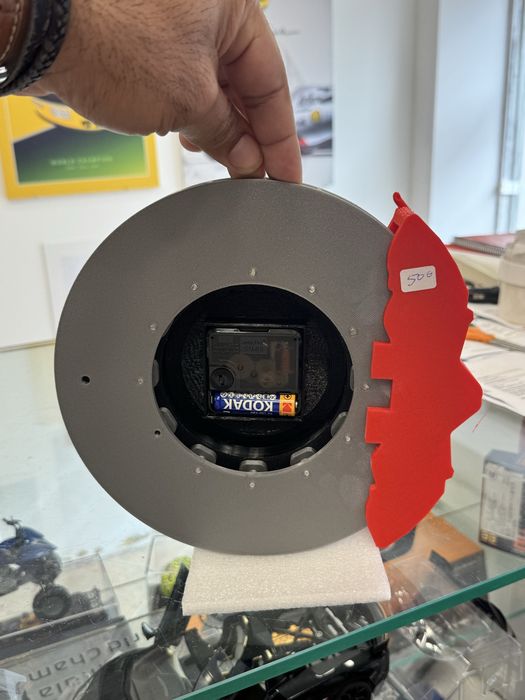 Relógio Brembo lindo, novo a estrear.