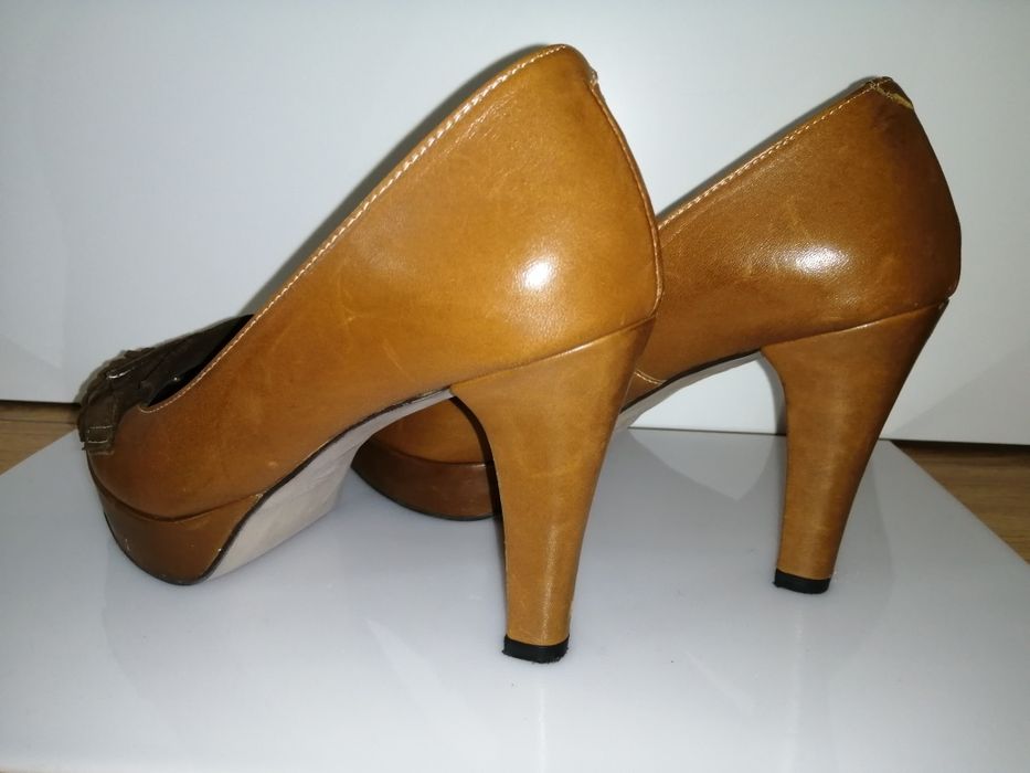 Sapatos elegantes