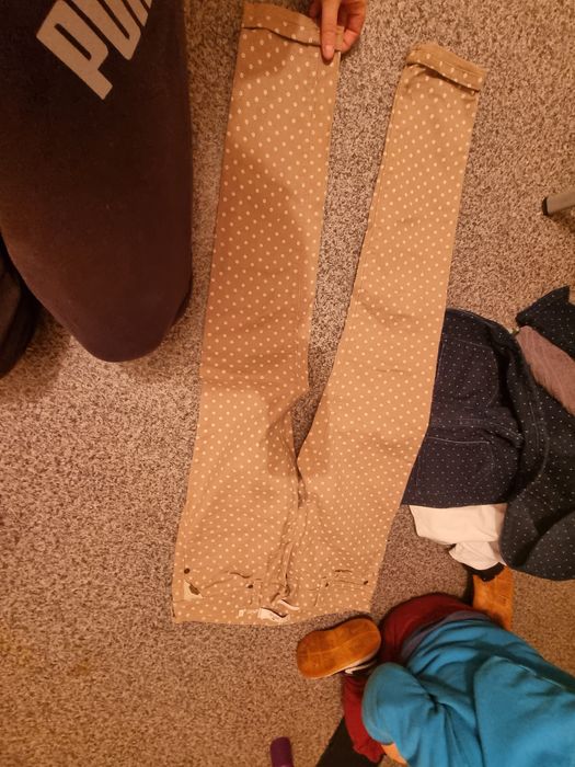 spodnie wypadają na xs/s