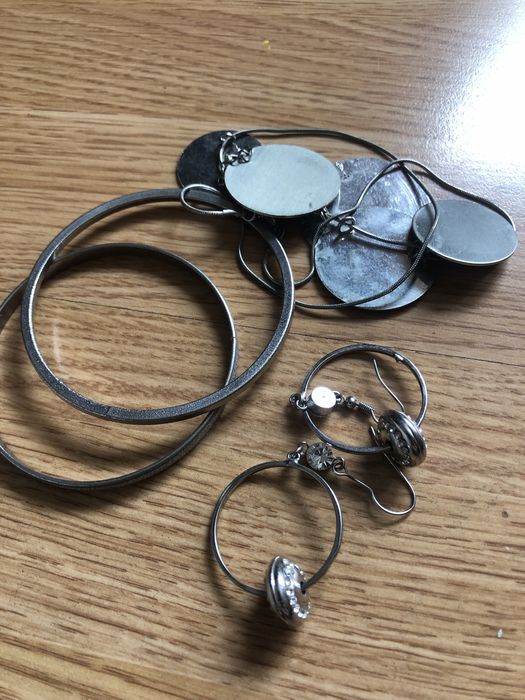 Zestaw srebrnej damskiej bizuterii