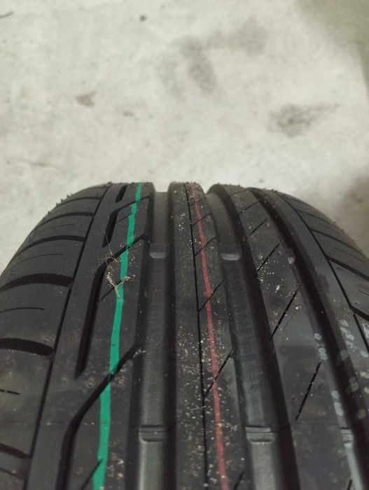 Pneu 185/65 r15 e jante novos somente 1 unidade.