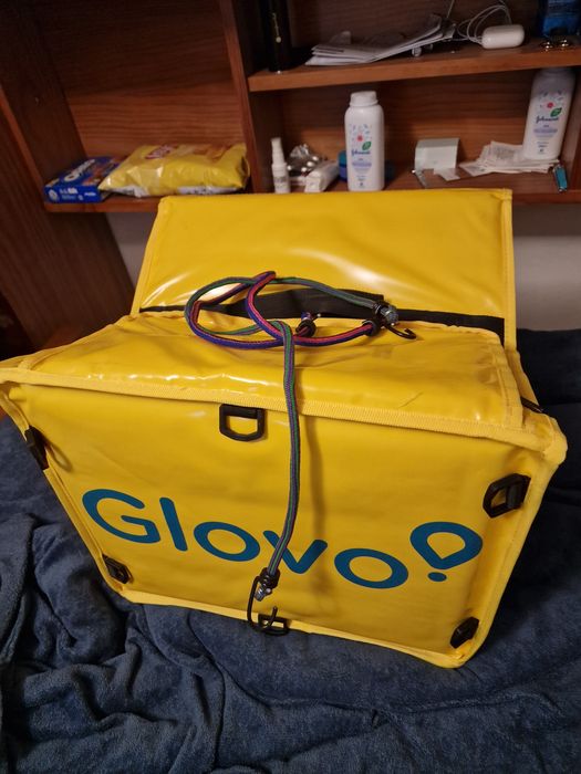 Bag glovo pra quem faz entrega de carro leia o anúncio