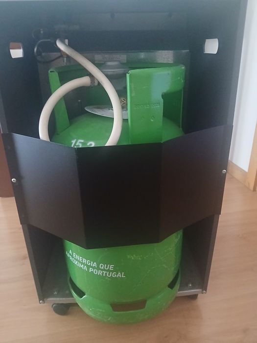 Aquecedor a gás Junex com garrafa incluida