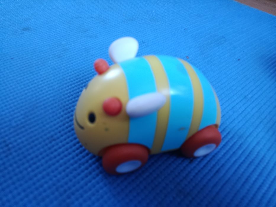 Pszczoła samochodzik