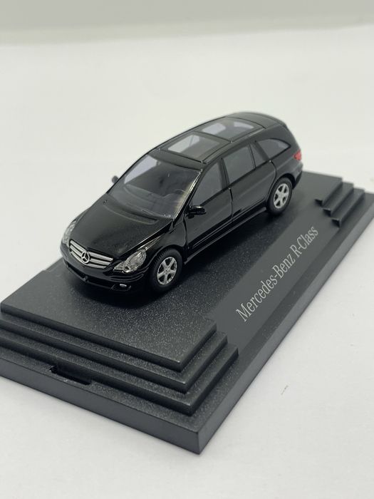 Mercedes R da Busch escala 1/87