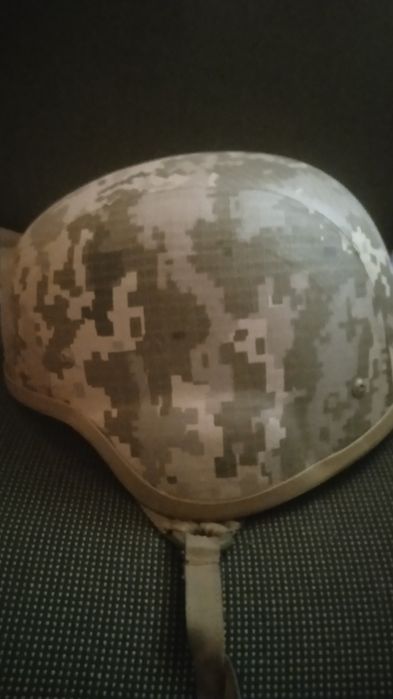 Тактичний шолом.