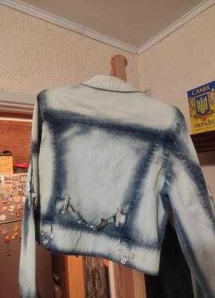 Джинсова курточка
