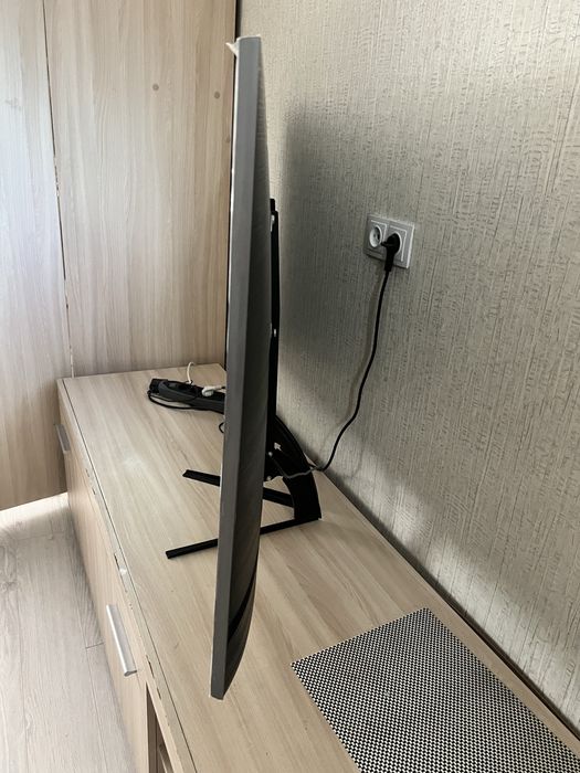 Телевізор Samsung NU7470, 55 дюймів. Samsung UE55NU7470UXUA
