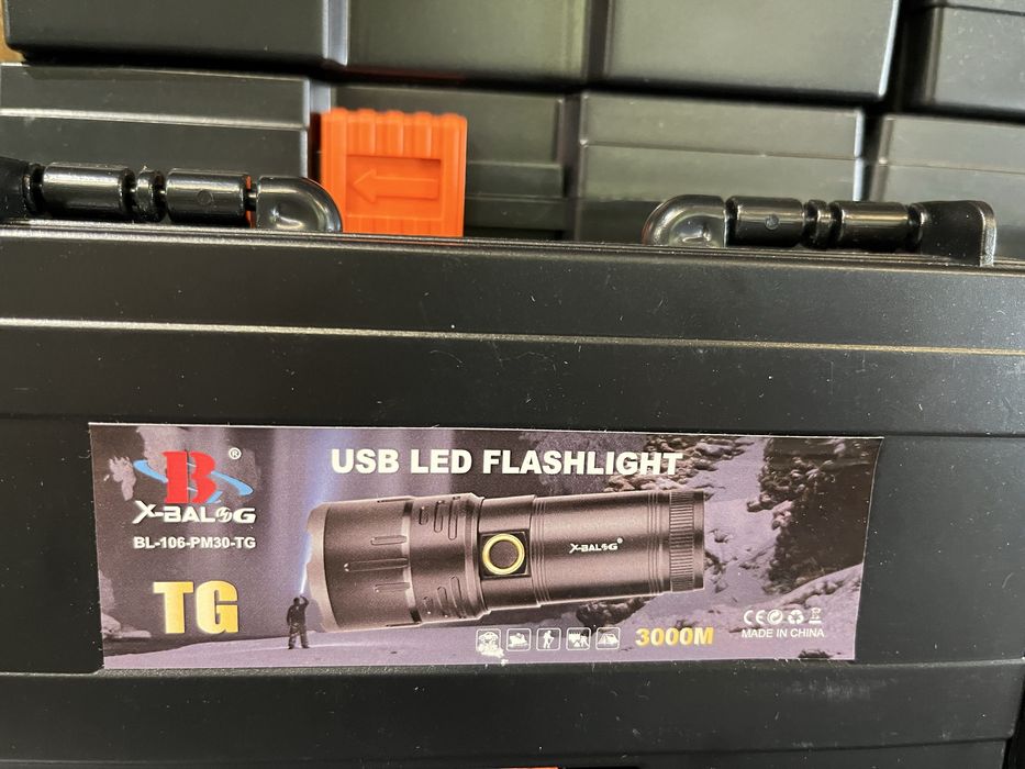 Lanterna de mão 2000 metros