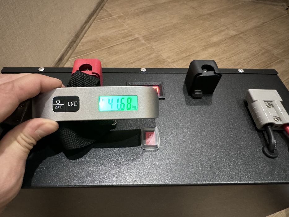 Комплект Інвертор та Акумулятор з зарядним пристроєм LiFePo4 48В 100А