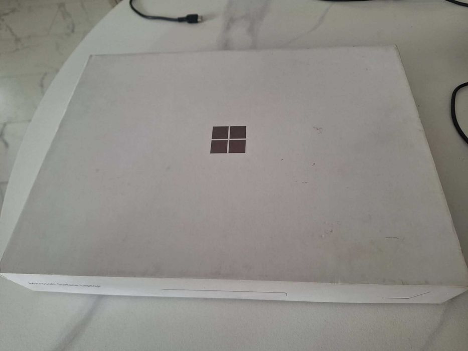 Laptop Microsoft Surface 2037, snapdragon, 16GB, SSD 1TB, 2K, dotyk, nowy