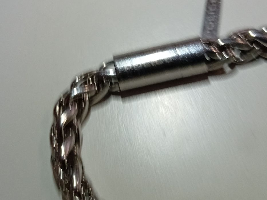 Pulseira Police como nova