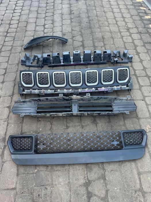 ATRAPA KRATKA CHROM ZDERZAKA  JEEP COMPASS T270