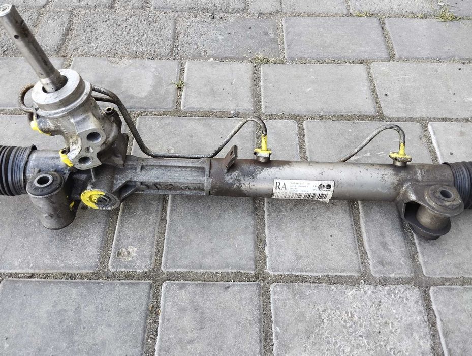 Рулевая рейка Opel Astra H Zafira B 13188614