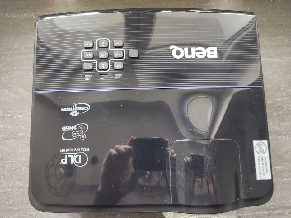 Projektor BenQ MP772ST dobry stan