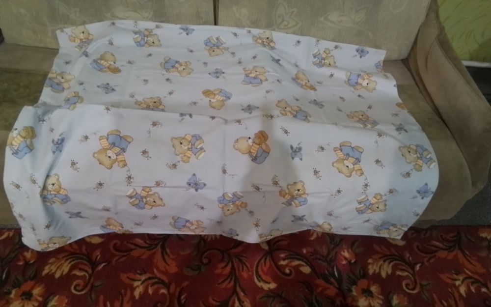 Бортик, подушка и пододеяльник в детскую кроватку