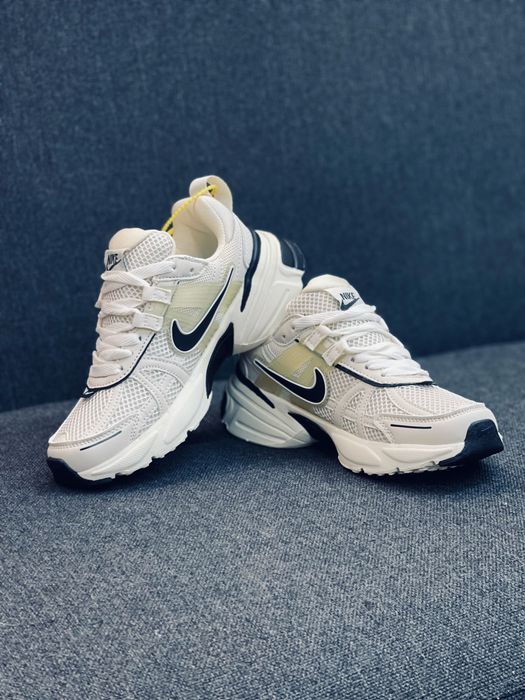 Кросівки Nike V2k Run