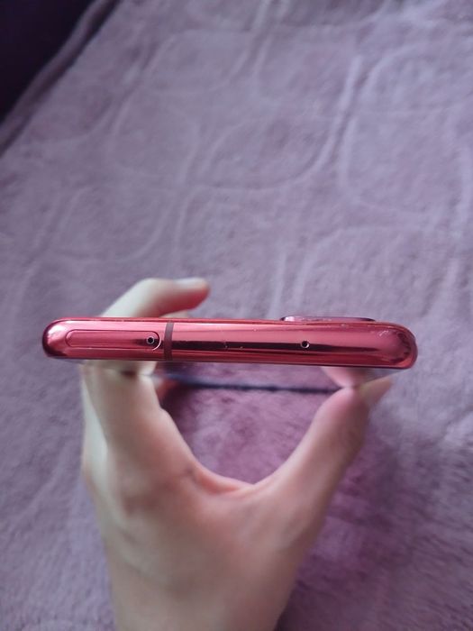 Samsung s20fe стан 9/10 присутній торг