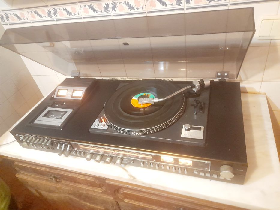 Gira-Discos Vintage Crown SHC-5500
