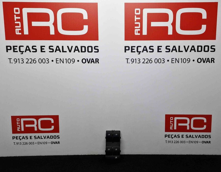 Comando / Botão / Interruptor Vidros Frente Esquerdo 13305011 - OPEL ASTRA J