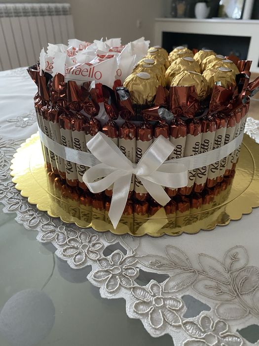 Torcik z ulubionych słodyczy