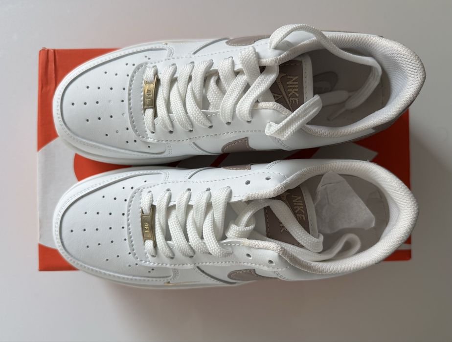 Pague 1, leve 2! Sapatilhas tam. 38 oferta do 2o par