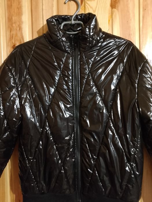 Продам курточку всесезонка