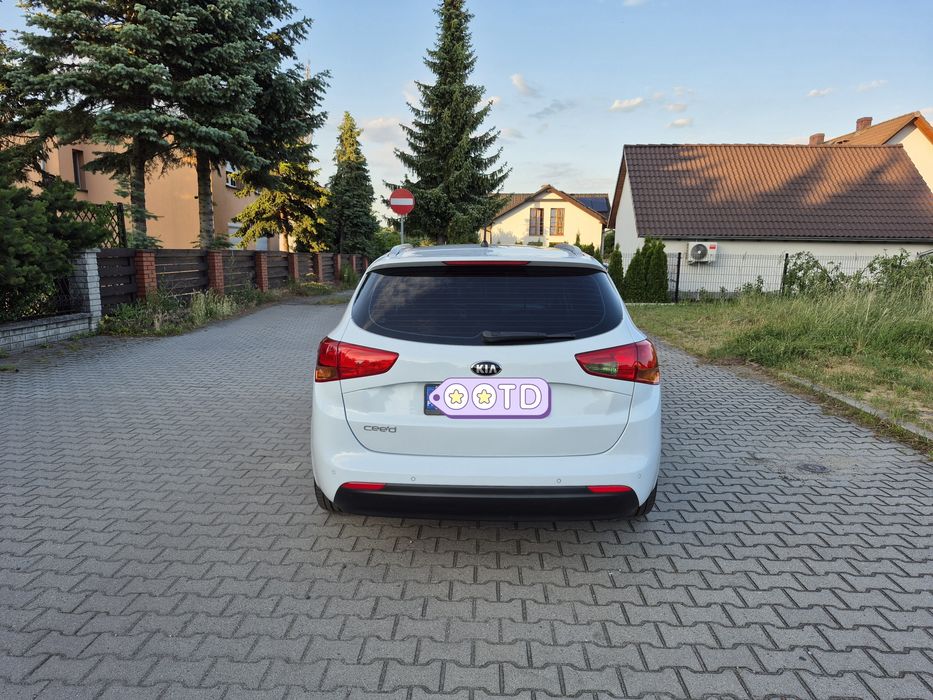 Kia Ceed 1,6 benzyna,GWARANCJA,klimatyzacja,grzane fotele