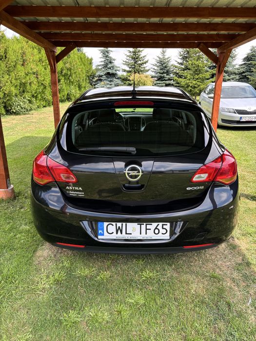 Opel Astra J 1.7 CDTI 2012r
