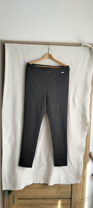 Spodnie Calvin Klein M