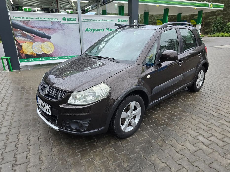 Suzuki SX4 Auto krajowe 1.6 benzyna klimatyzacja 2013r. Stan b.dobry.