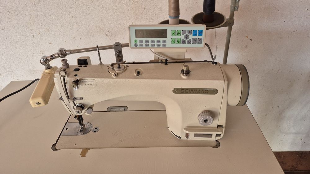 Máquina de Ponto Corrido Eletrónica Sewmaq SW-9000SS-7 (Direct Drive)