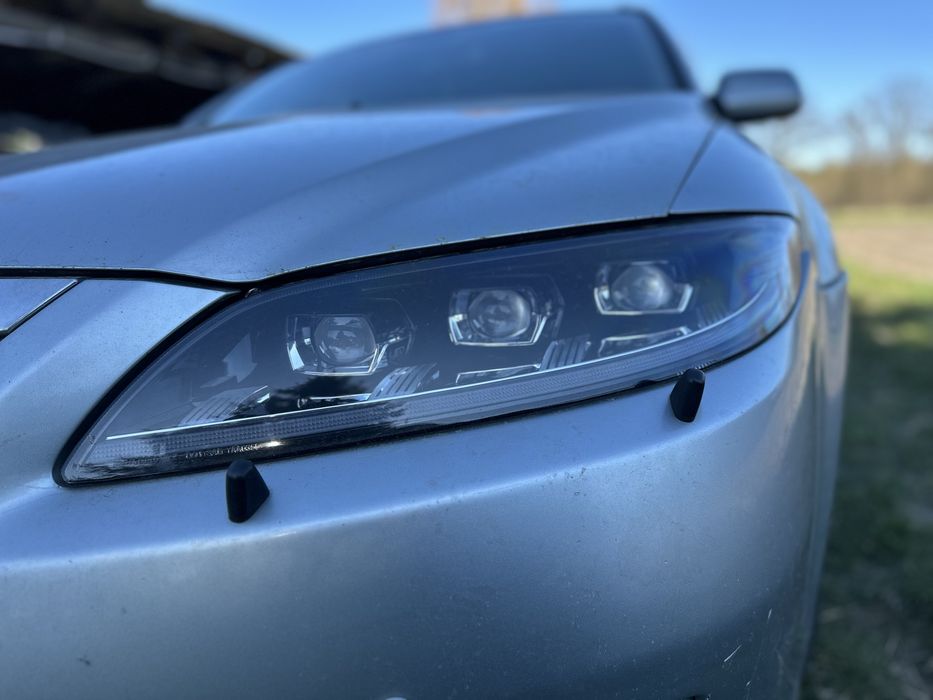 Mazda 6 gg /2.0 бензин / фари з Німеччини