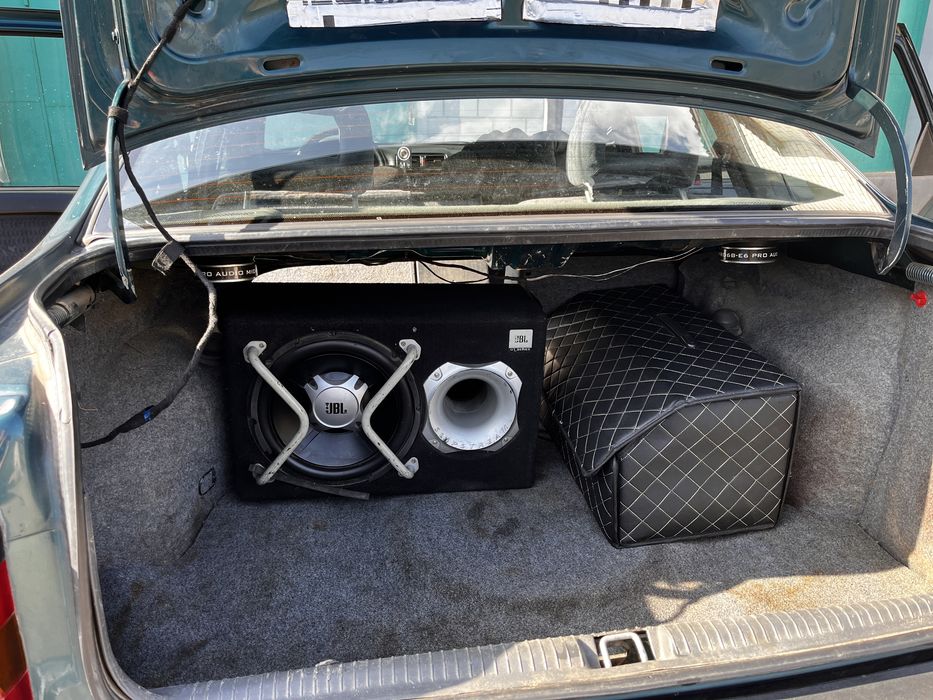 Сабвуфер JBL 12 з підсилювачем magnat 4 канала