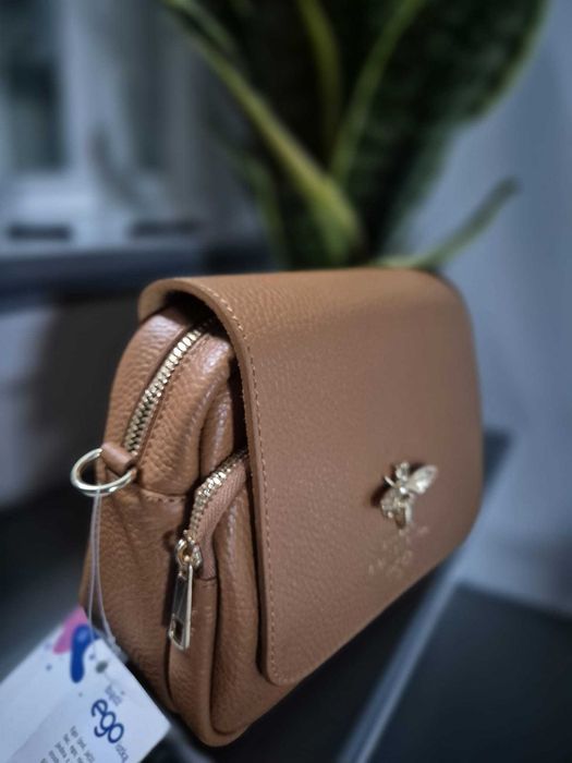 Torebka listonoszka Ego skóra camel pszczółka