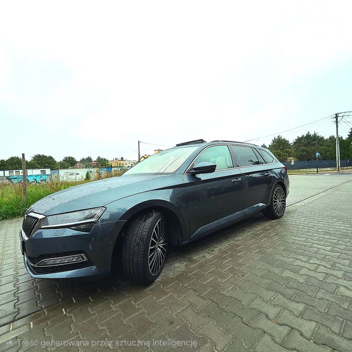 Skoda Superb Bardzo bogato wyposażona Škoda Superb Combi Style Premium