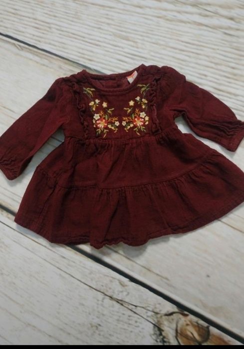 Rozmiar 68 sukienka dla dziewczynki bufiasta okolicznościowa na święta