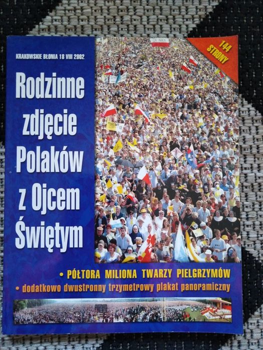 Rodzinne zdjęcie Polaków z Ojcem Świętym.