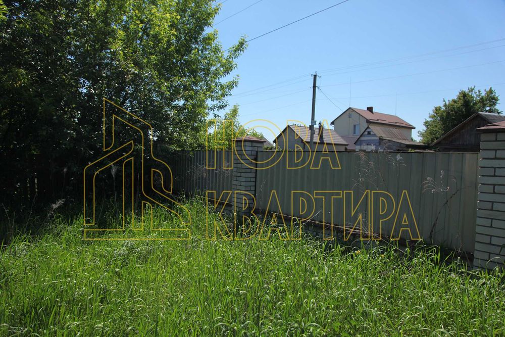 Добротний цегляний будинок на 30сотках + 8 соток в подарунок