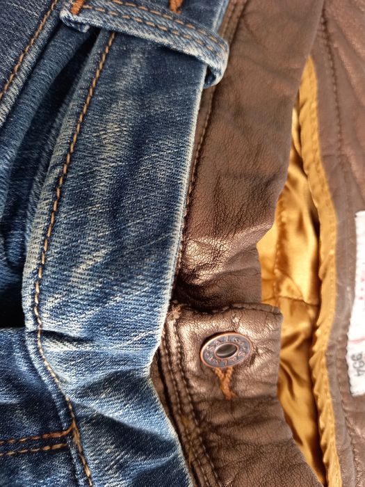 Calça de ganga da salsa