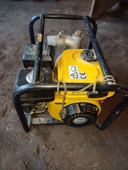 Продам мото помпу