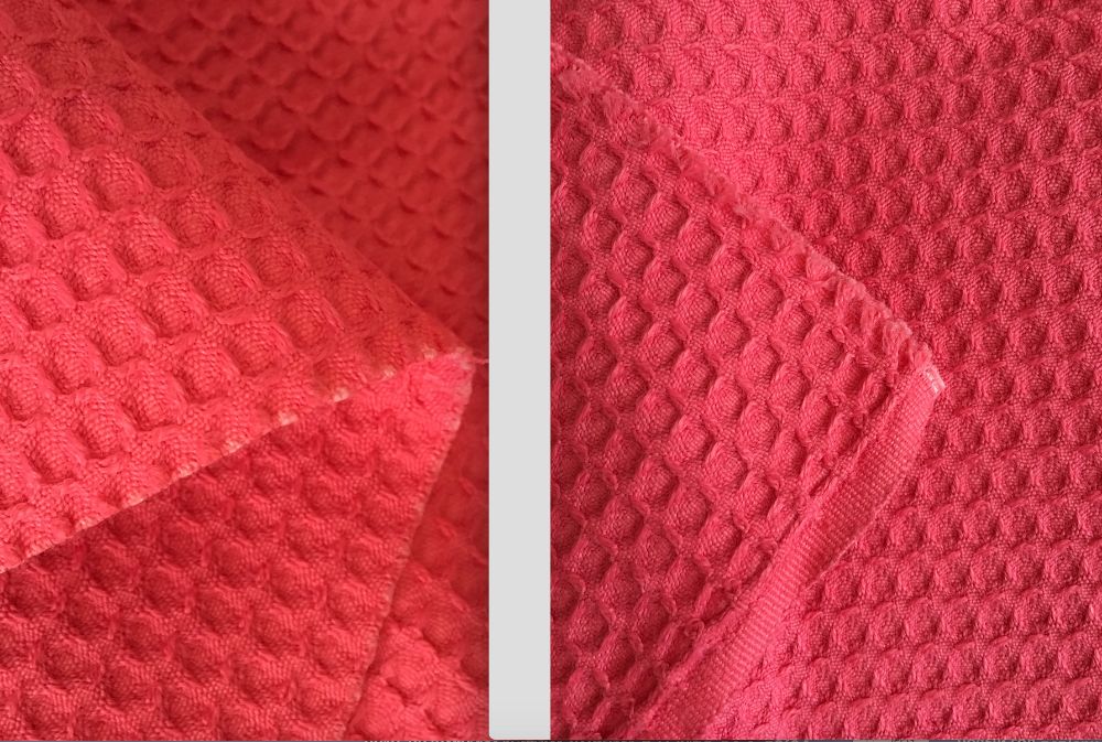 Отрезы ткани, нитки, пуговицы