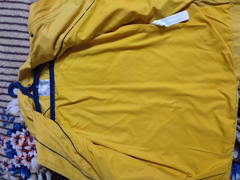 Жіноча парка на весну