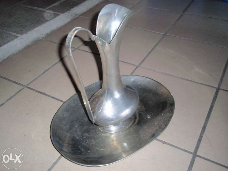 Jarra em estanho